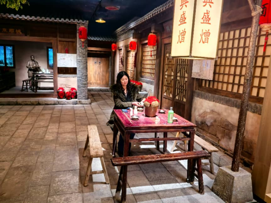 鄂尔多斯文化专家行